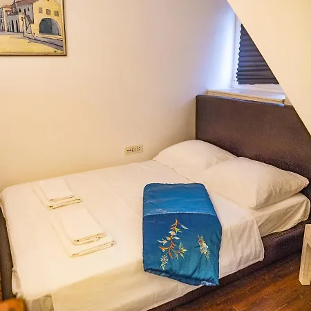 Art House Hvar חוואר